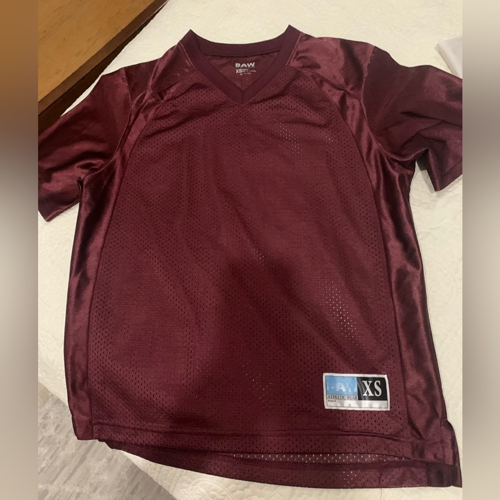 BAW Maroon Adult XS Sports PreOwned Shirt Athletic Wear
